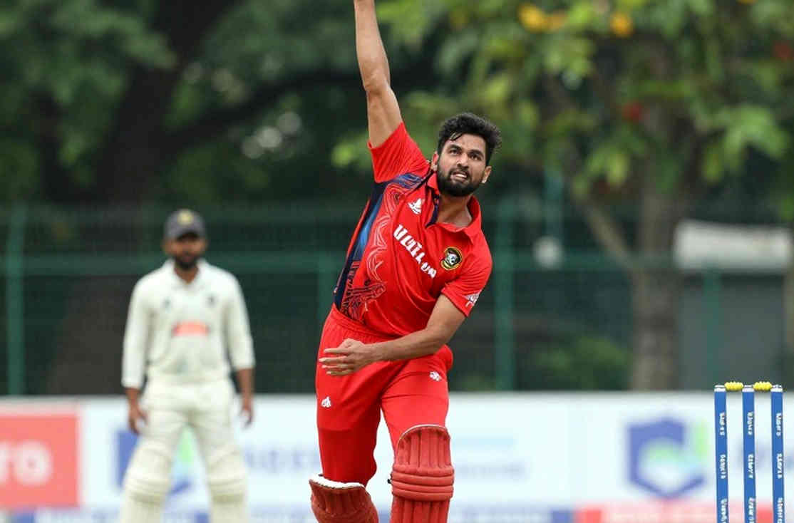 কুল-চা ধাঁধা: যে যুগল আইন মানত, কিন্তু নির্বাচনের জ্যামিতি ভেঙে দিল জুটিকে কুল-চা ধাঁধা: যে যুগল আইন মানত, কিন্তু নির্বাচনের জ্যামিতি ভেঙে দিল জুটিকে