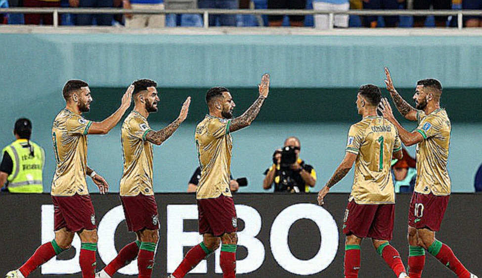Empty Spreadsheet, Loud Opinion: The Evidence Crisis in Football Analysis Empty Spreadsheet, Loud Opinion: The Evidence Crisis in Football Analysis
