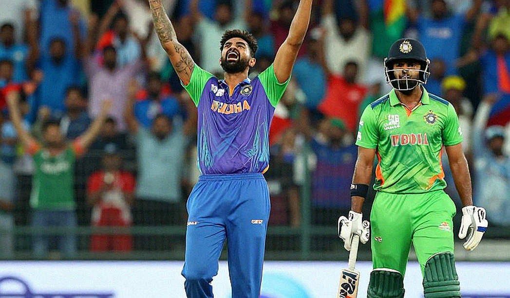 The Dignity of an Empty Scorecard: Data, Memory, and a Notebook-Bearer's Long Read of Asian Cricket