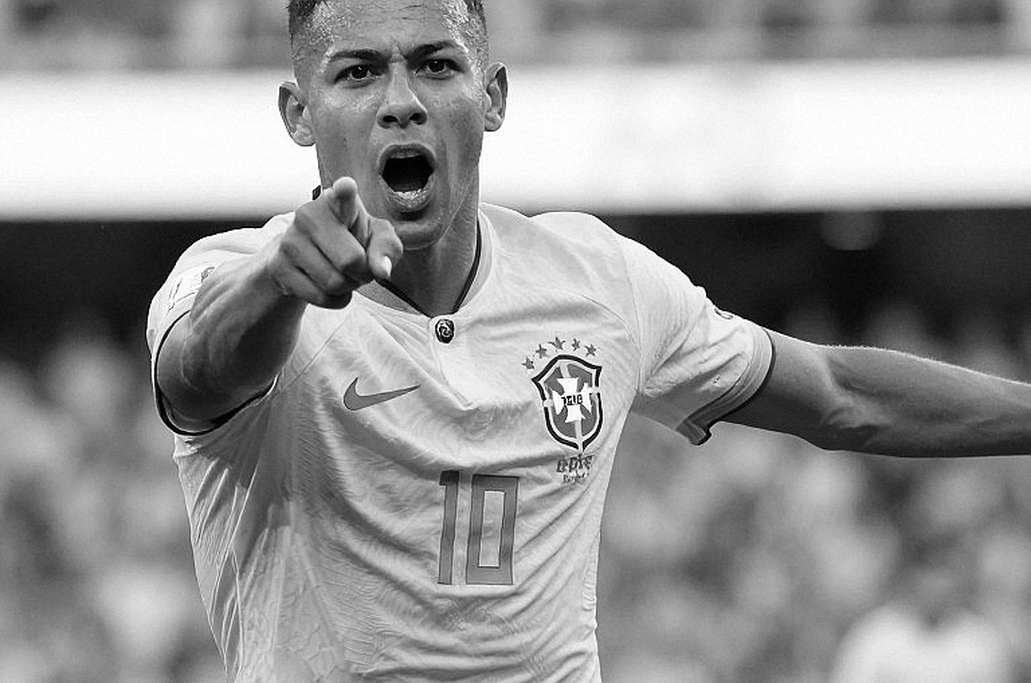 Football's Data Integrity and Blockchain: Lessons from an Empty Pipeline