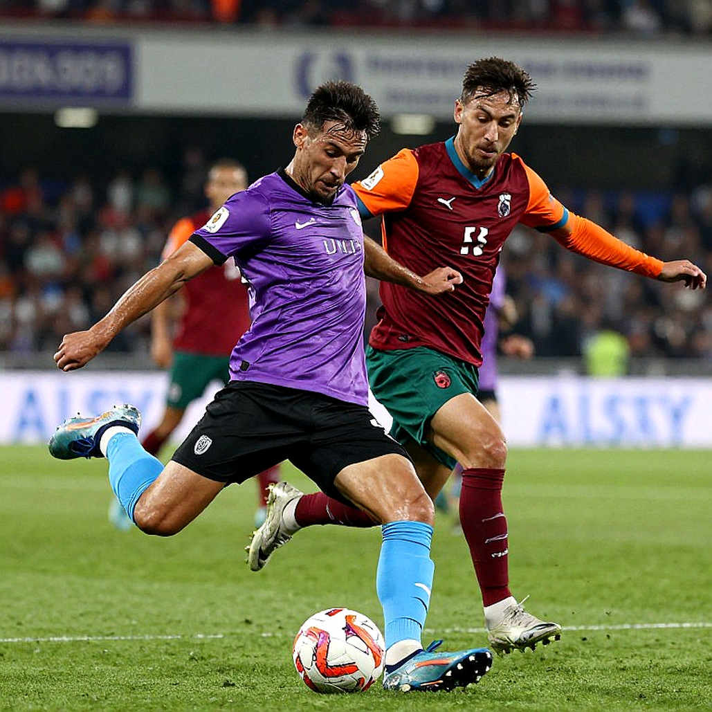 Football Data on the Blockchain: Verified Passes, Volatile Tokens