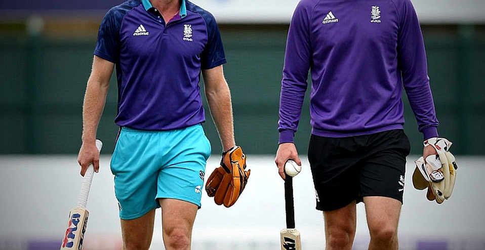 Signal in the Auction Noise: How Phase Control and Wicket Probability Should Price Cricket