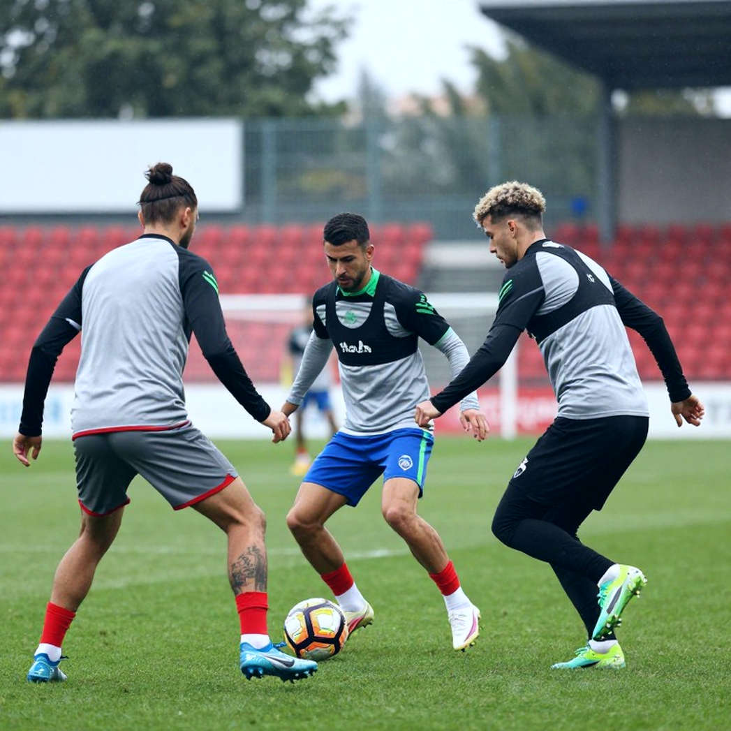 Four Teenagers, One Daring Bet: When Barcelona's Academy Stood Before Paris Four Teenagers, One Daring Bet: When Barcelona's Academy Stood Before Paris