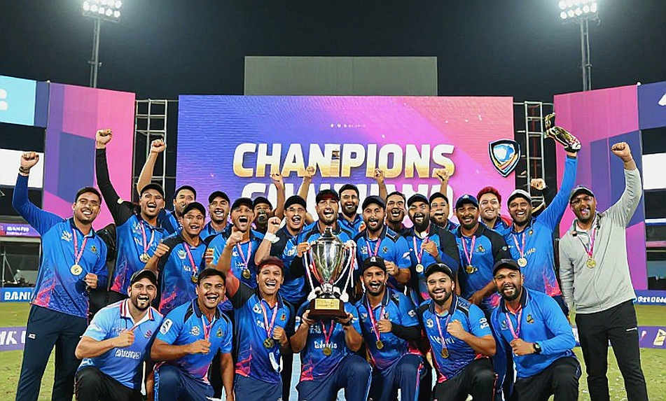 279 Wickets, a 31.71 Average, Still Waiting: Why Shams Mulani's Queue Is So Long 279 Wickets, a 31.71 Average, Still Waiting: Why Shams Mulani's Queue Is So Long
