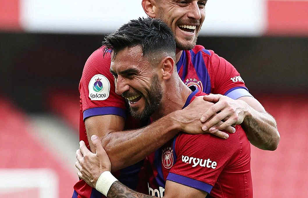 Bilic Is Back: Bravery, Belief and an Impossible Expectation — A Case File from Croatia's Dugout Bilic Is Back: Bravery, Belief and an Impossible Expectation — A Case File from Croatia's Dugout