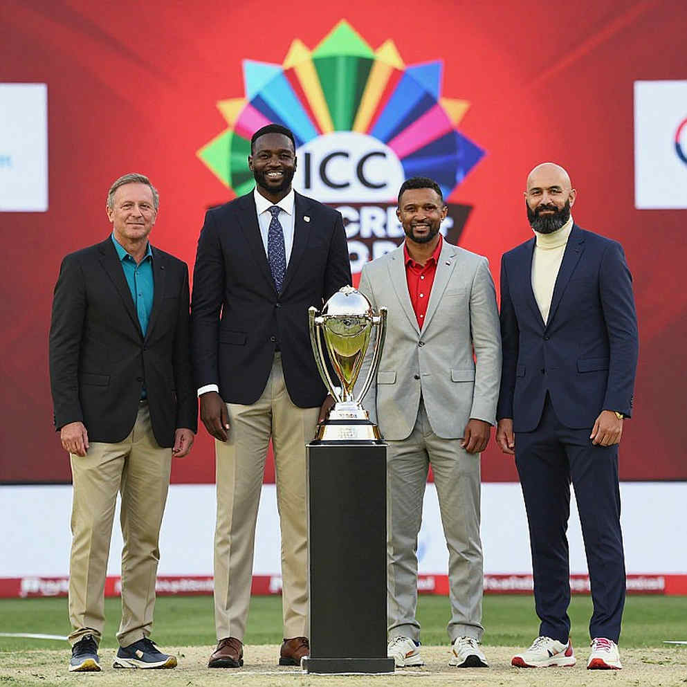 লাহোরের ফাঁকা ক্রিজ: সাইম আইয়ুবের ফিরে যাওয়া, আর একটি ডেড রবারের বিলাসিতা